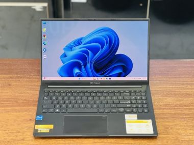 Asus Vivobook 15 OLED i5/13500H 16G 512G 15