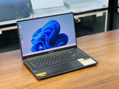 Asus Vivobook 15 OLED i5/13500H 16G 512G 15