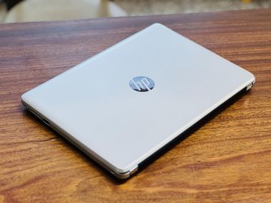Laptop HP 14 bs111tu i5/8250U 8G 256G/14 inch HD