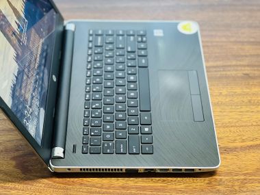 Laptop HP 14 bs111tu i5/8250U 8G 256G/14 inch HD