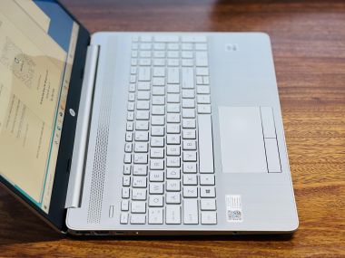 Laptop HP 15s i3/10110U 8G 256G/ 15.6 inch HD 