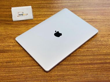 MacBook Air 2020 13 inch Core i5 8GB RAM 512GB SSD – Like New