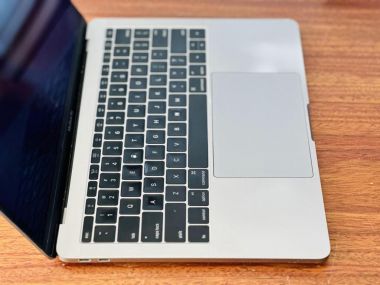 Macbook Pro 13 inch 2016 i5 16G 256G, zin chính hãng