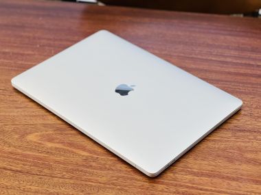 MacBook Pro Retina 2016 15 inch( i7 16G 512G Pro 455 2G)