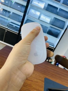 Mouse 1 chính hãng Apple, zin mới 98%. BH 6 tháng