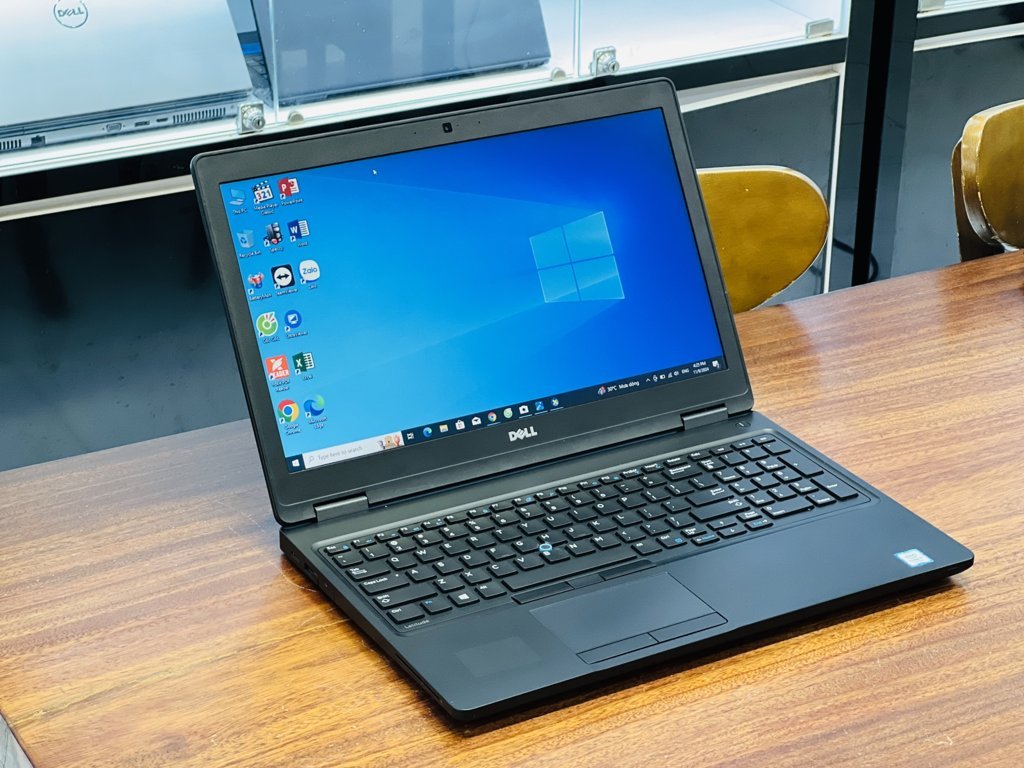 Dell Latitude 5580 i7/7820HQ 8G 256G 15,6 VGA 2GB