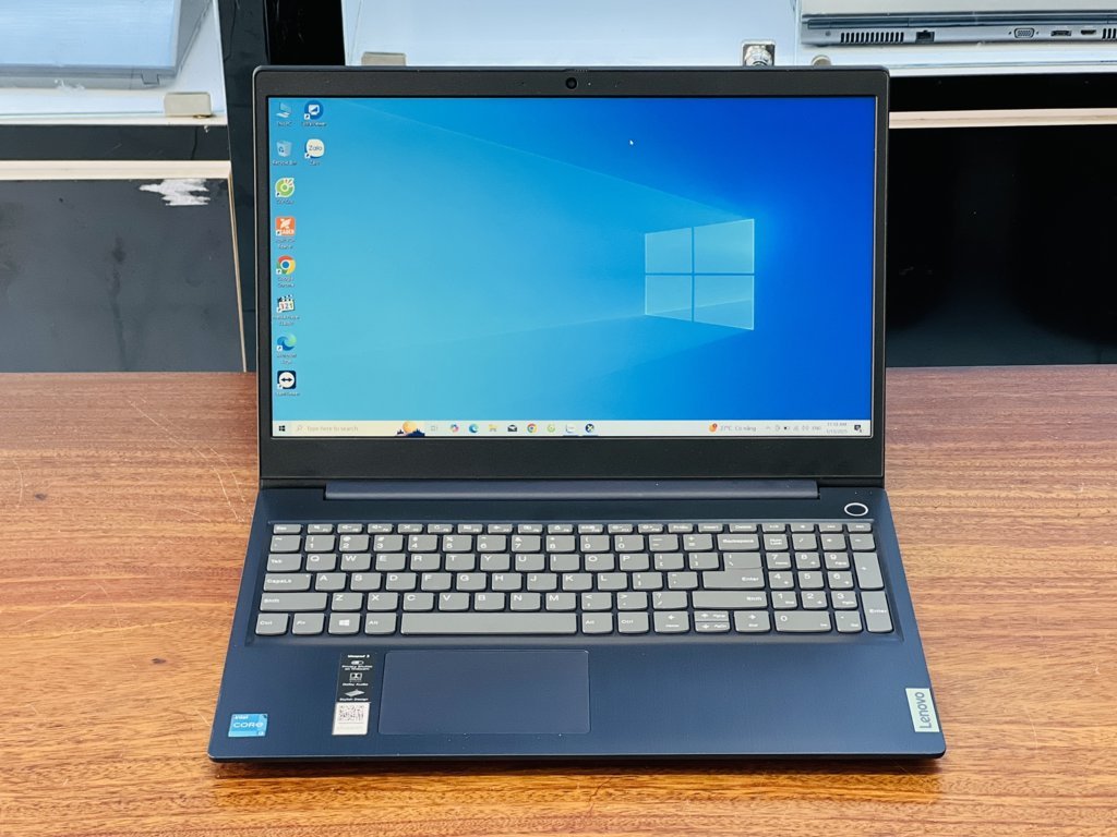 Lenovo V15 G2 i7-1165G7 8G 512G 15,6' 