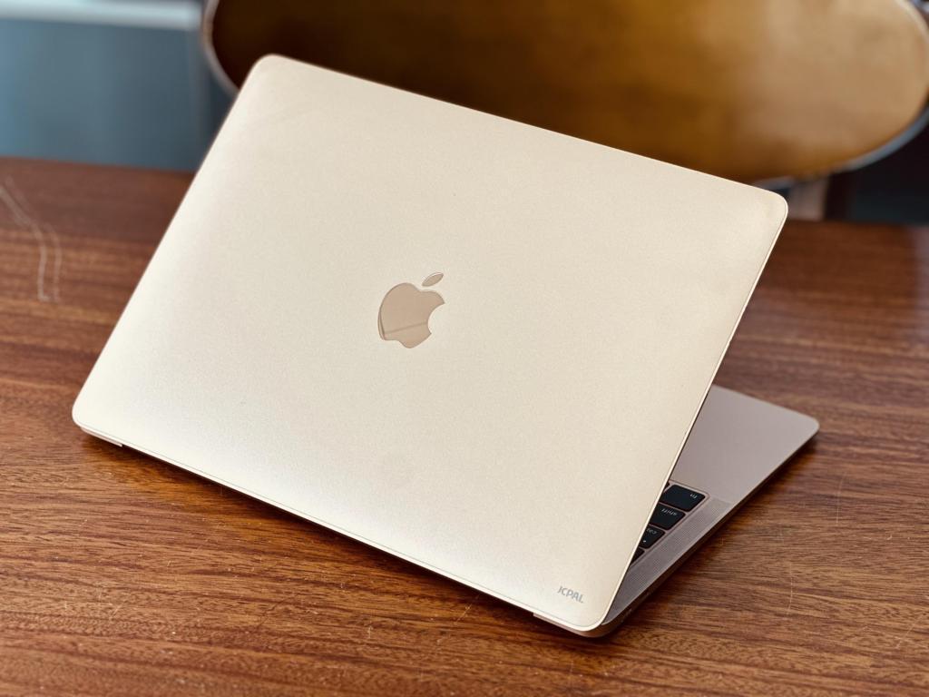 MacBook Air 2019 i5/8GB/128GB mới 98%