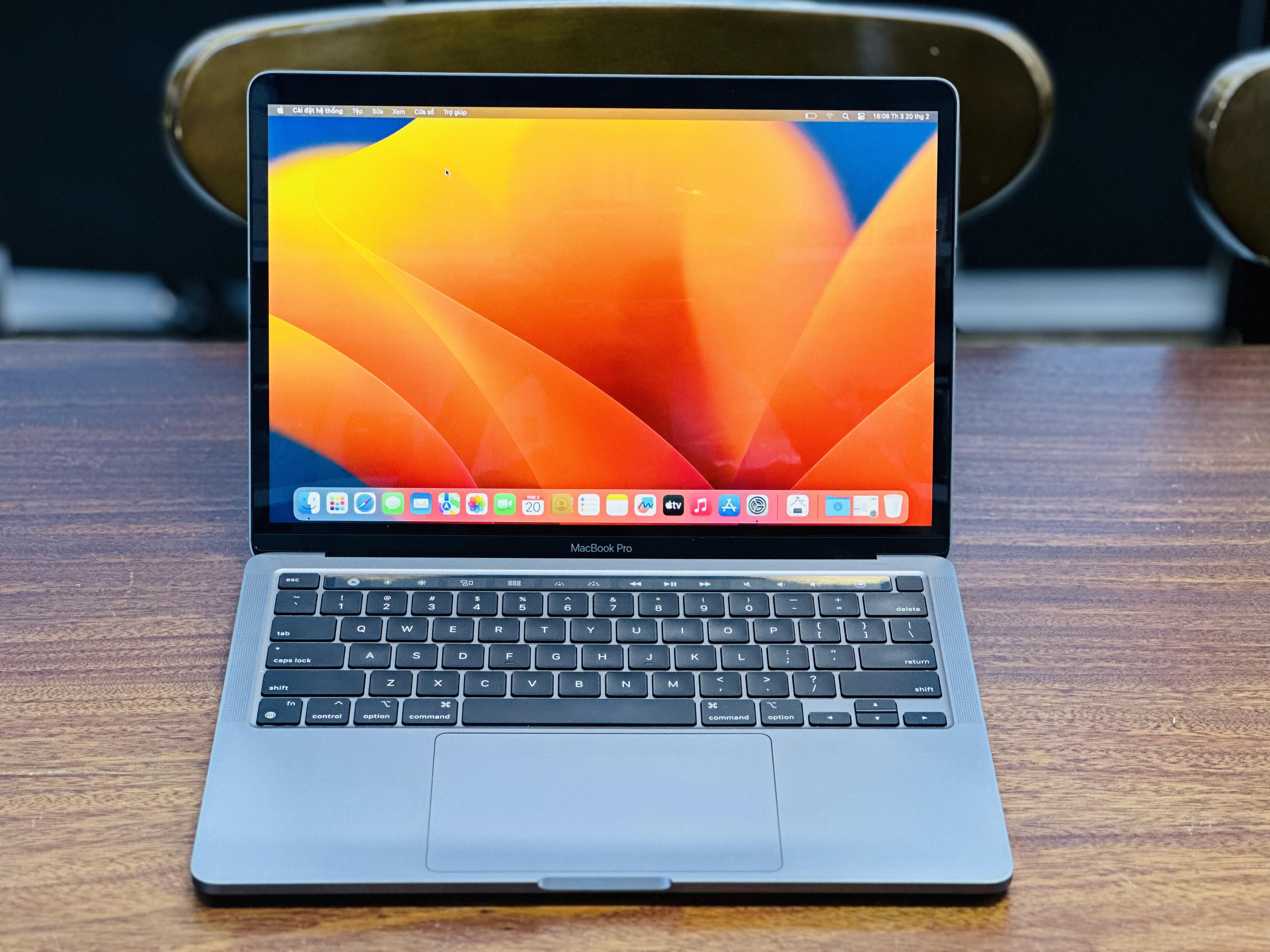 MacBook Pro M1 8G 256G zin nguyên mới 99%